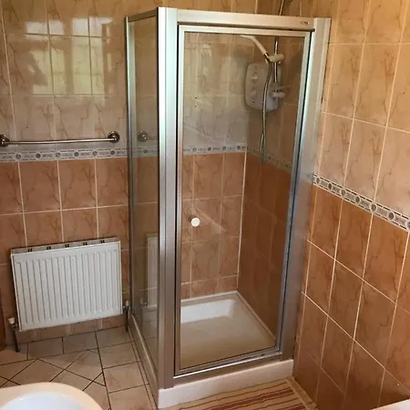 Oakwood * Belmont (Offaly)